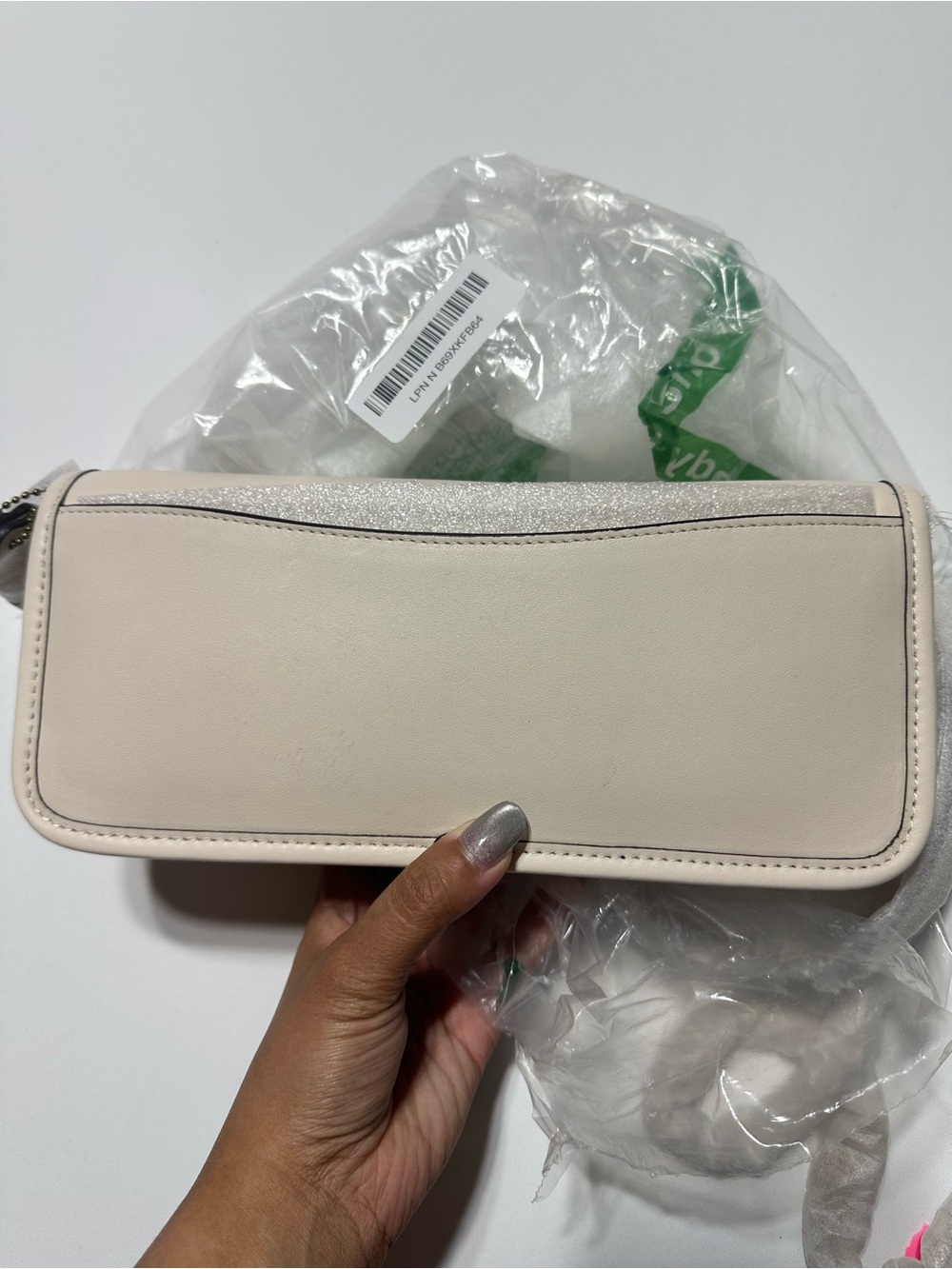 Coach Ivory Leather Crossbody Bag with Gold Chain Strap - Picture 10 of 12